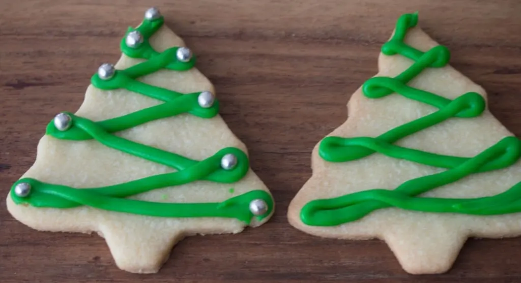 Decorated vanilla sugar cookies.