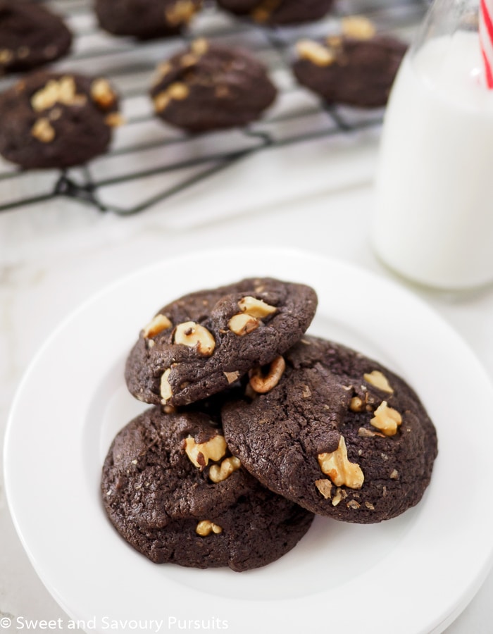 Fudgy Chocolate Walnut Cookies – Sweet and Savoury Pursuits Fudgy Chocolate Walnut Cookies – Sweet and Savoury Pursuits