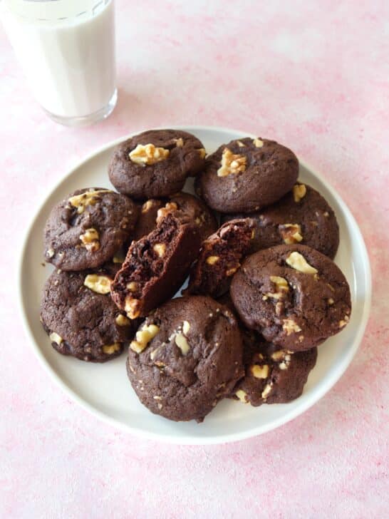 Close up of a plate of Fudgy Chocolate Walnut Cookies