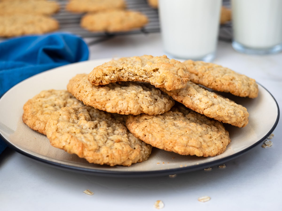 Plate of oatmeal and coconut cookies.